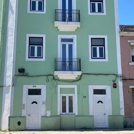 Serafina 2nd Floor 2br With Swimingpool Lejlighed *